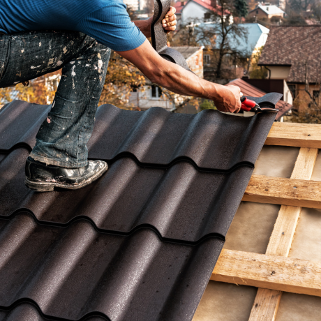 Signs Your Roof Needs Emergency Winter Repairs